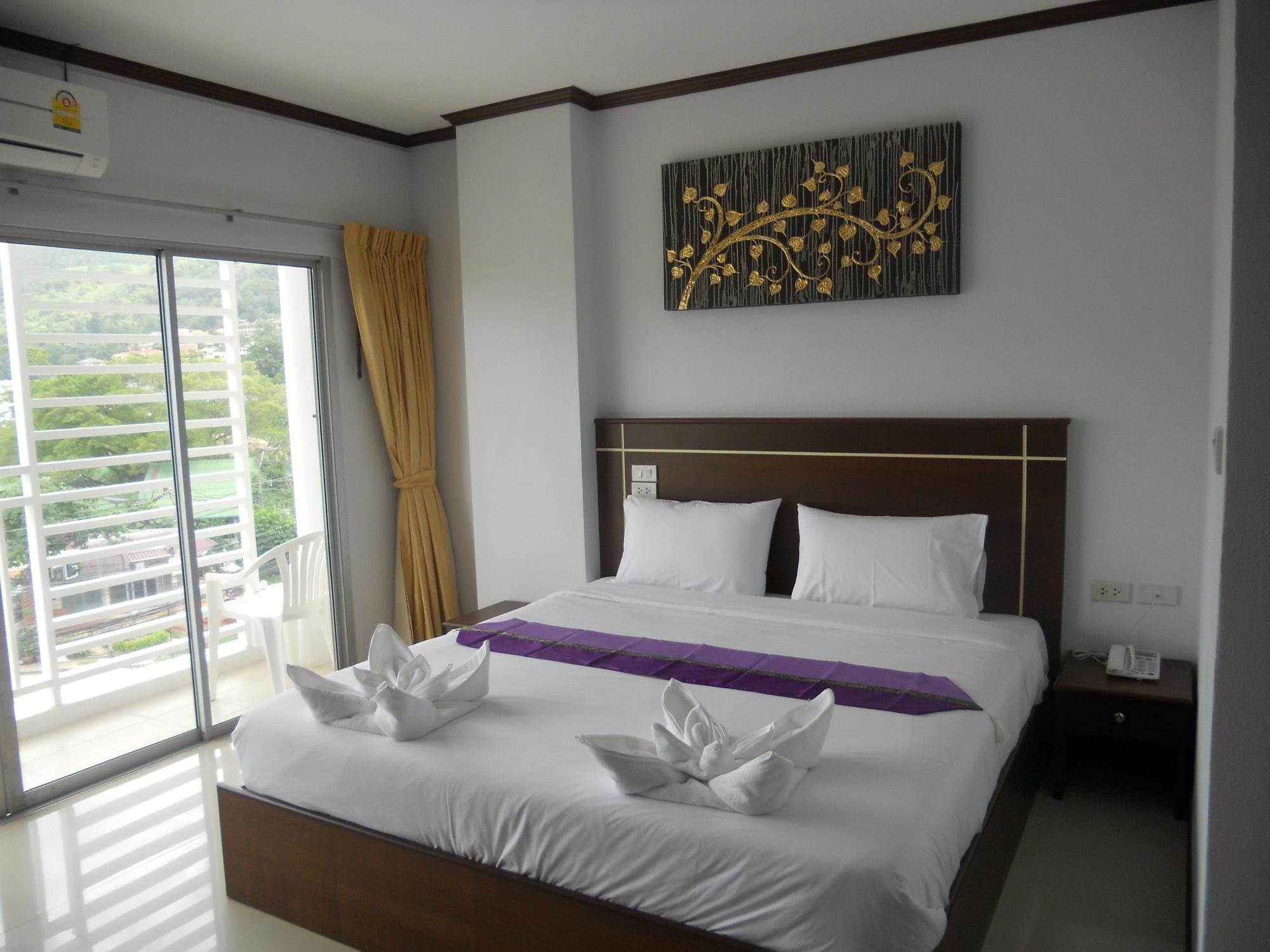 Soleluna Hotel Patong Exterior foto