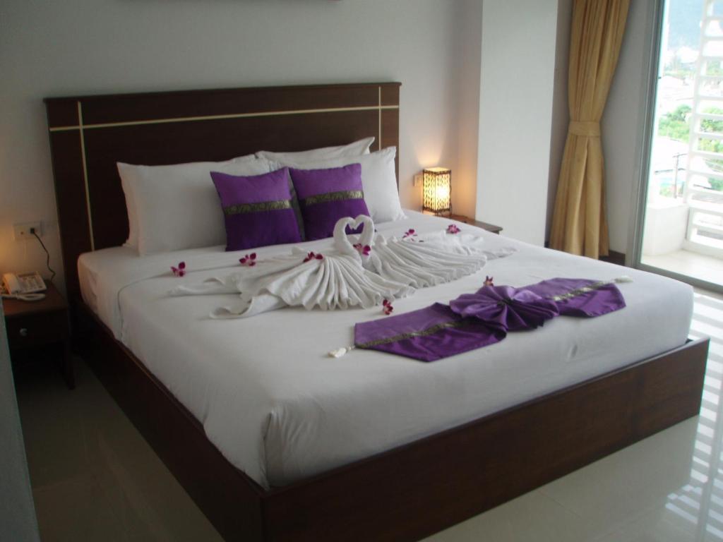 Soleluna Hotel Patong Exterior foto